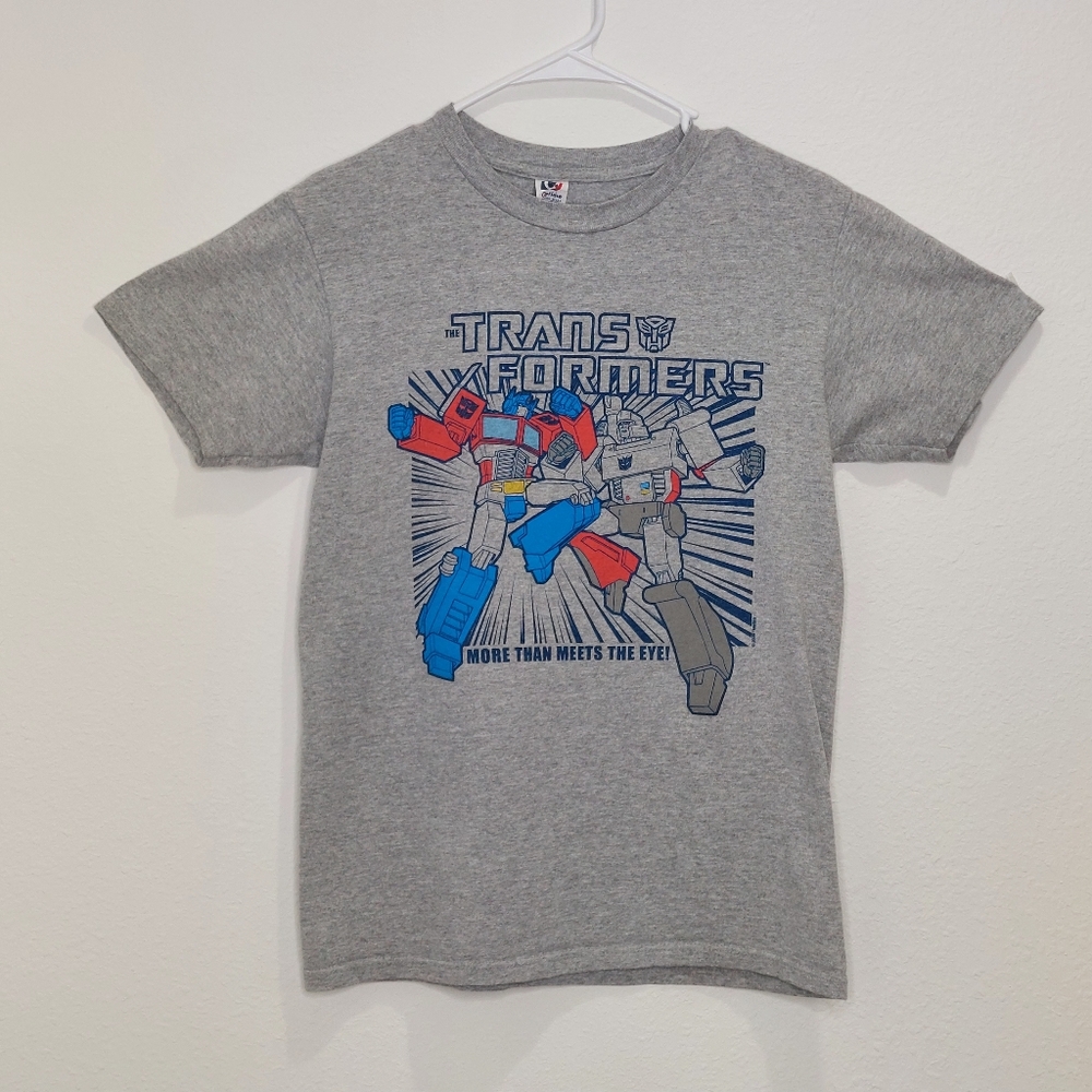 "Transformers More Than Meets the Eye" Kids Size Small. Great Condition!